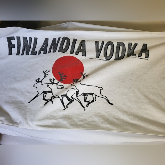 finlandia Vodka Other - Finlandia Vodka Beach towel vintage 1999 Reindeer red sun plush towel